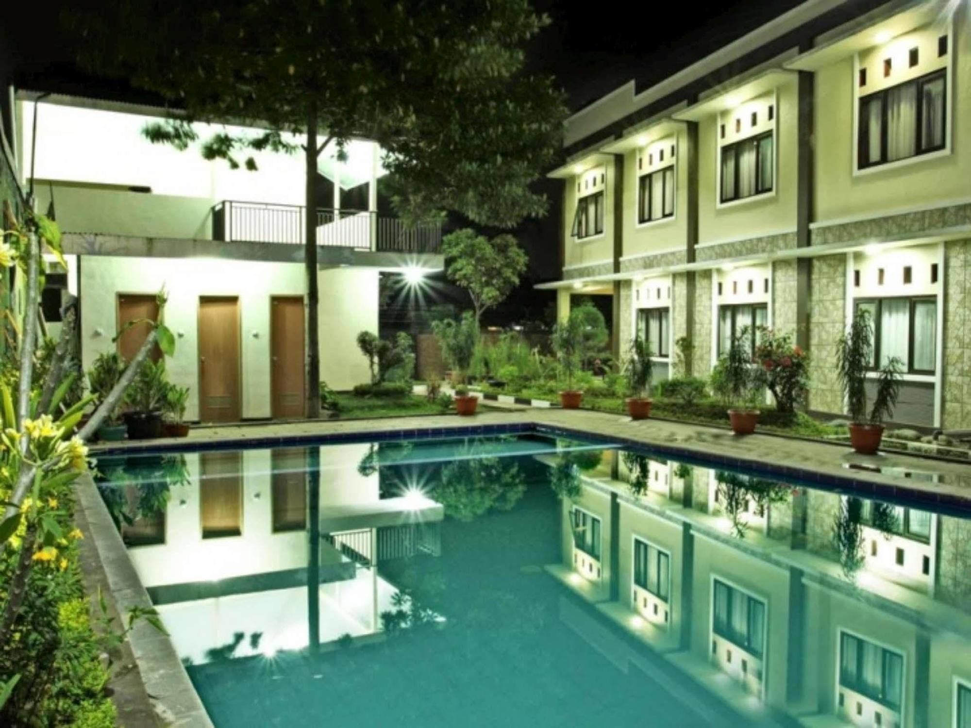 Gumilang Hotel Bogor Eksteriør bilde